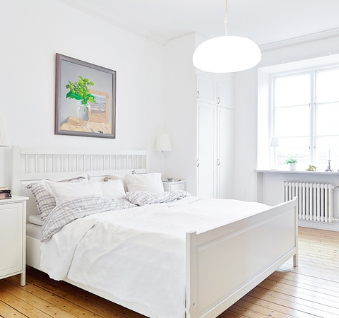 床头挂什么画好